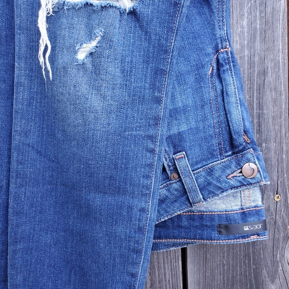 Joe's Jeans Distressed Jeans - Picture 7 of 10
